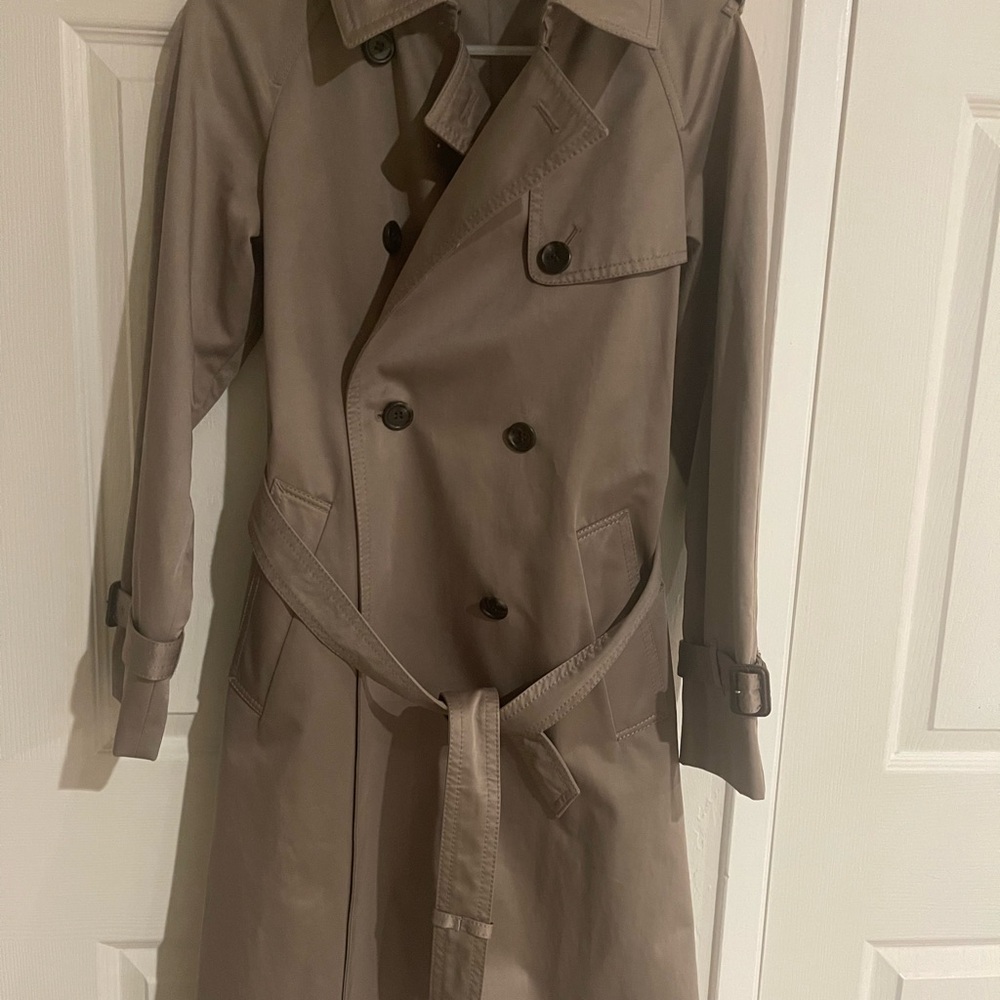 Uniqlo Double-Breasted Khaki Trench Coat